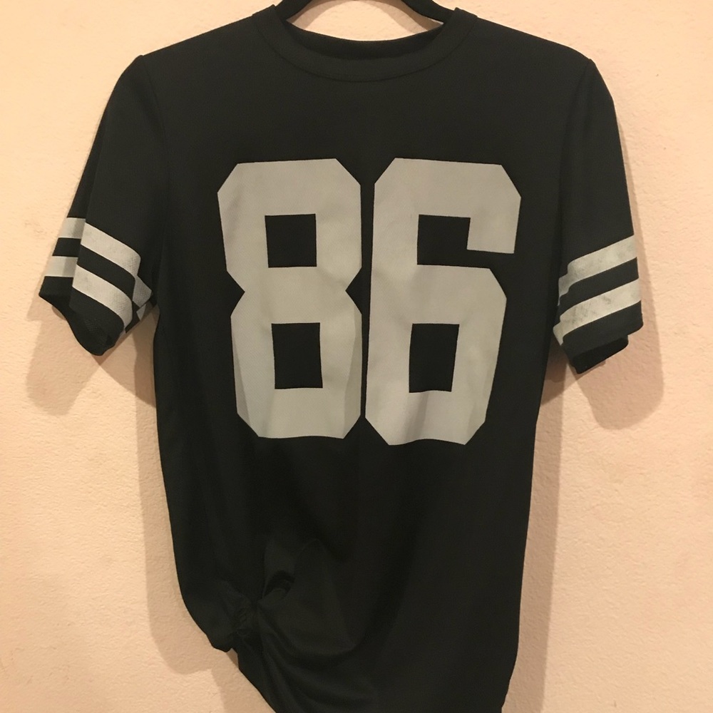 Black “86” Jersey Top